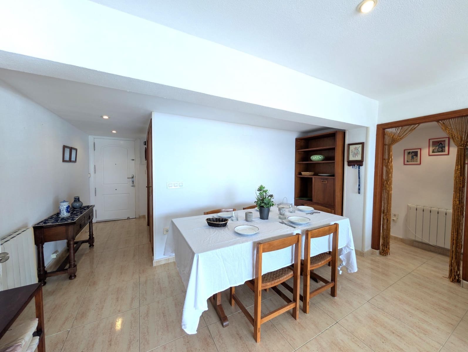 3 bedroom Apartment for sale in Benidorm with garage - € 418,000 (Ref: 9530813)