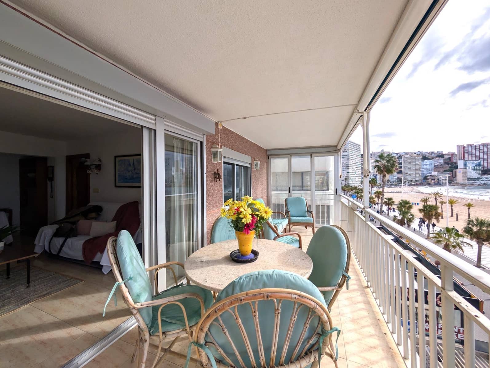 3 bedroom Apartment for sale in Benidorm with garage - € 418,000 (Ref: 9530813)