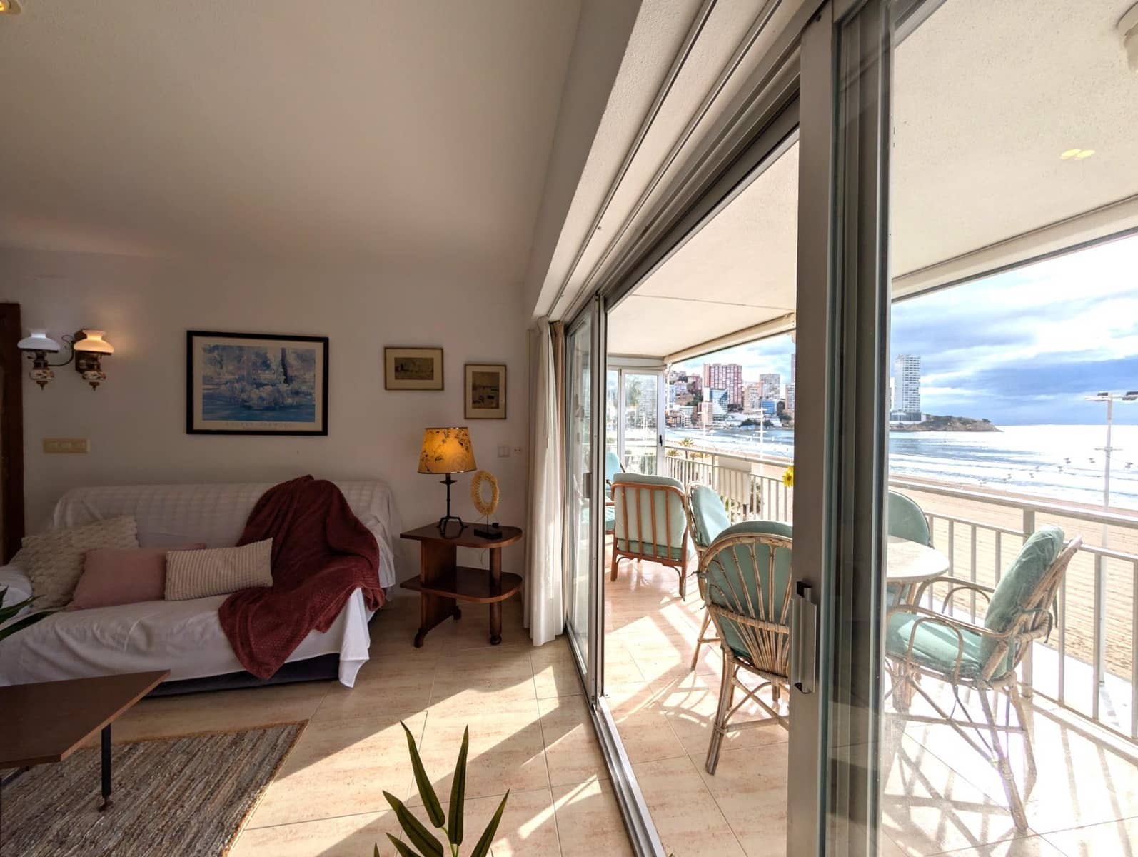 3 bedroom Apartment for sale in Benidorm with garage - € 418,000 (Ref: 9530813)