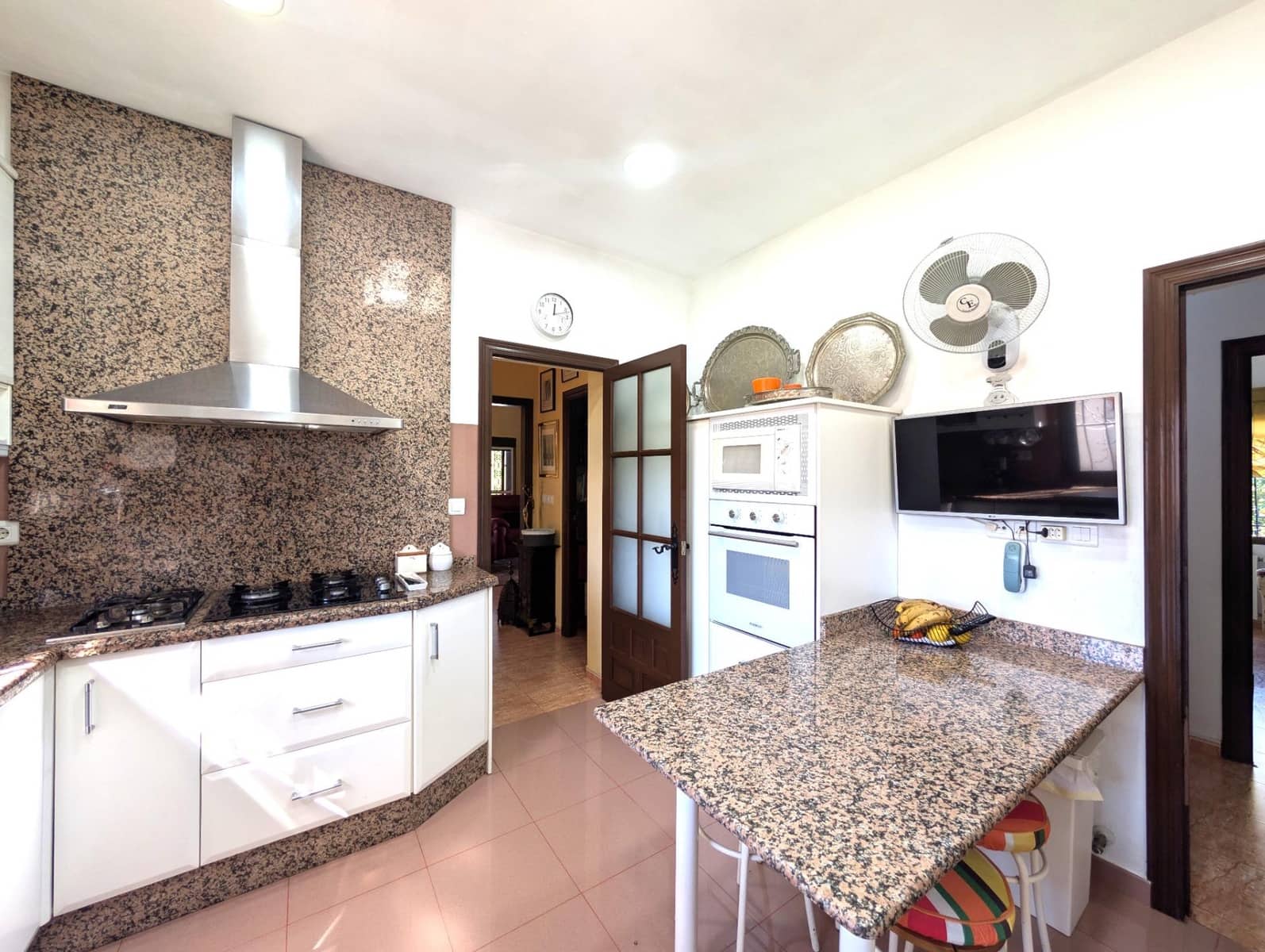 5 bedroom Villa for sale in San Juan de Alicante / Sant Joan d'Alacant with pool garage - € 720,000 (Ref: 9621823)