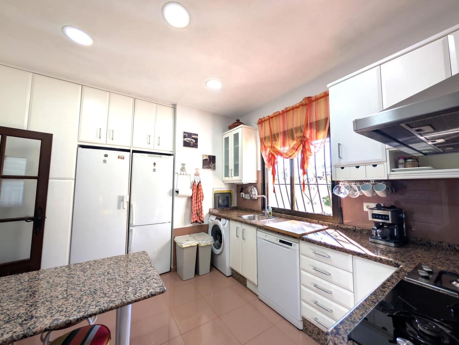 5 bedroom Villa for sale in San Juan de Alicante / Sant Joan d'Alacant with pool garage - € 720,000 (Ref: 9621823)