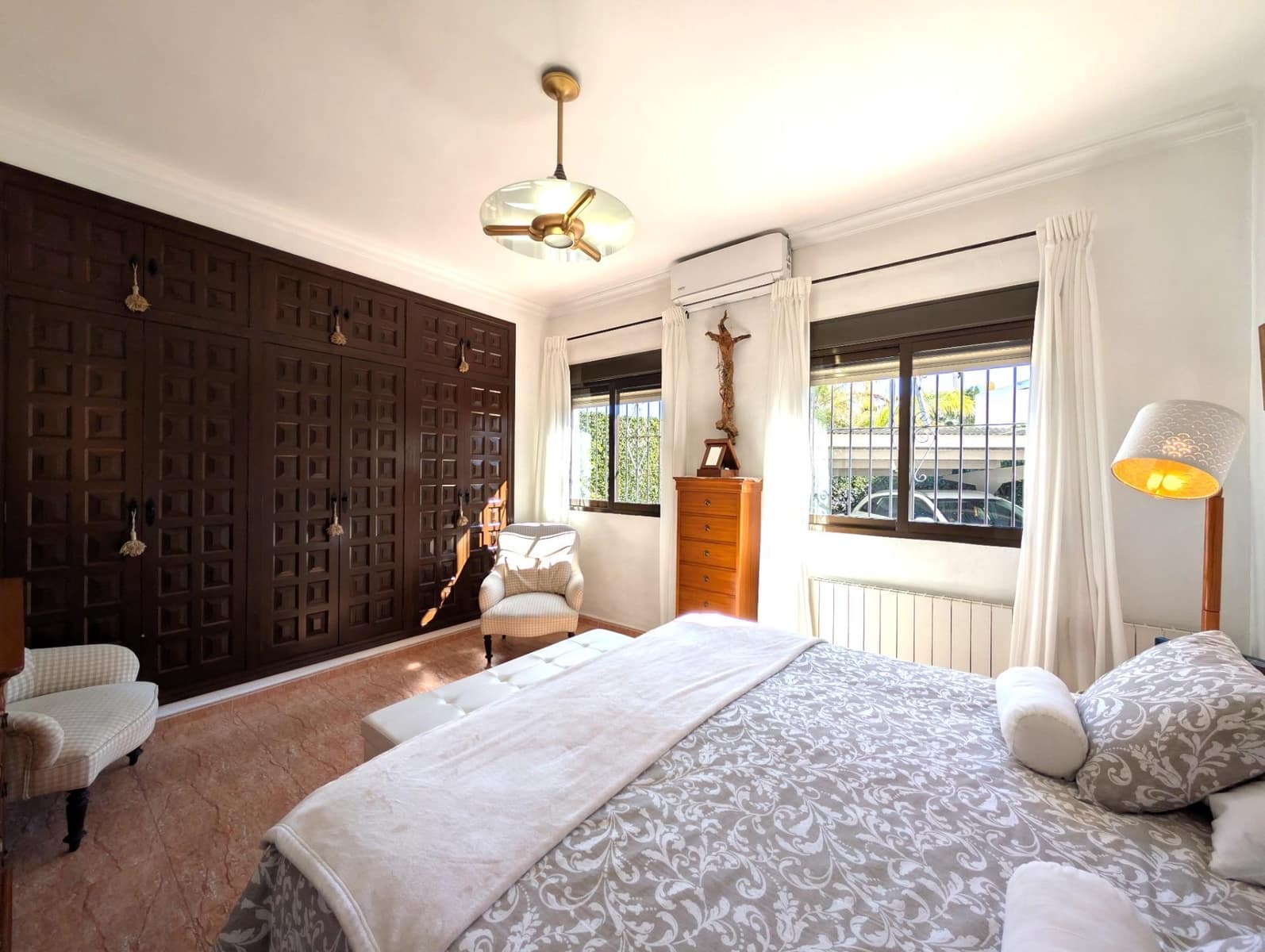 5 bedroom Villa for sale in San Juan de Alicante / Sant Joan d'Alacant with pool garage - € 720,000 (Ref: 9621823)