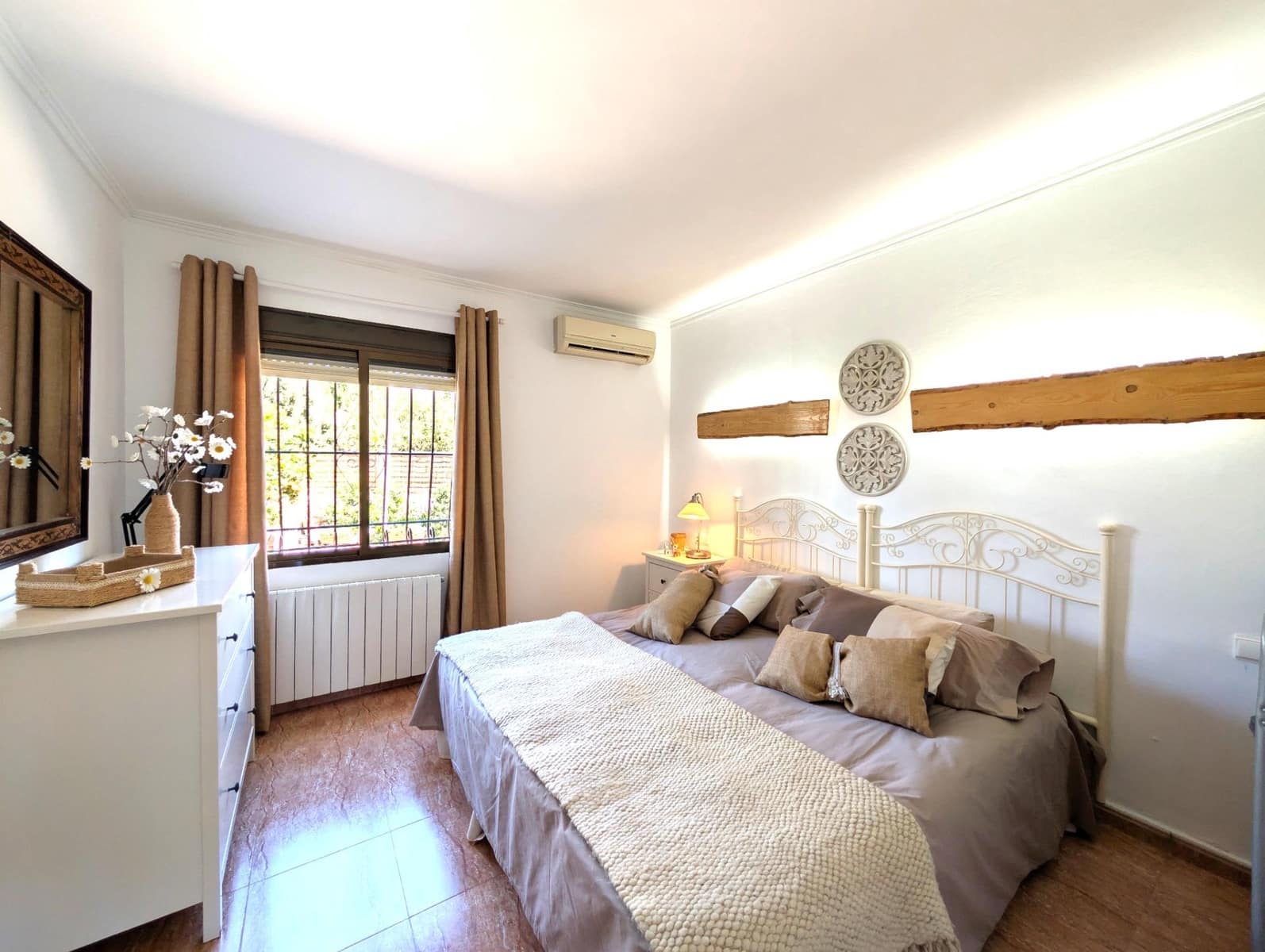 5 bedroom Villa for sale in San Juan de Alicante / Sant Joan d'Alacant with pool garage - € 720,000 (Ref: 9621823)