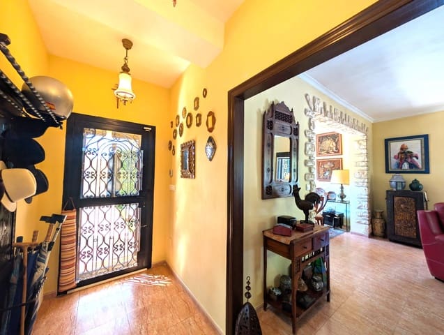 5 sypialnia Willa na sprzedaż w San Juan de Alicante / Sant Joan d'Alacant z basenem garażem - 720 000 € (Ref: 9621823)