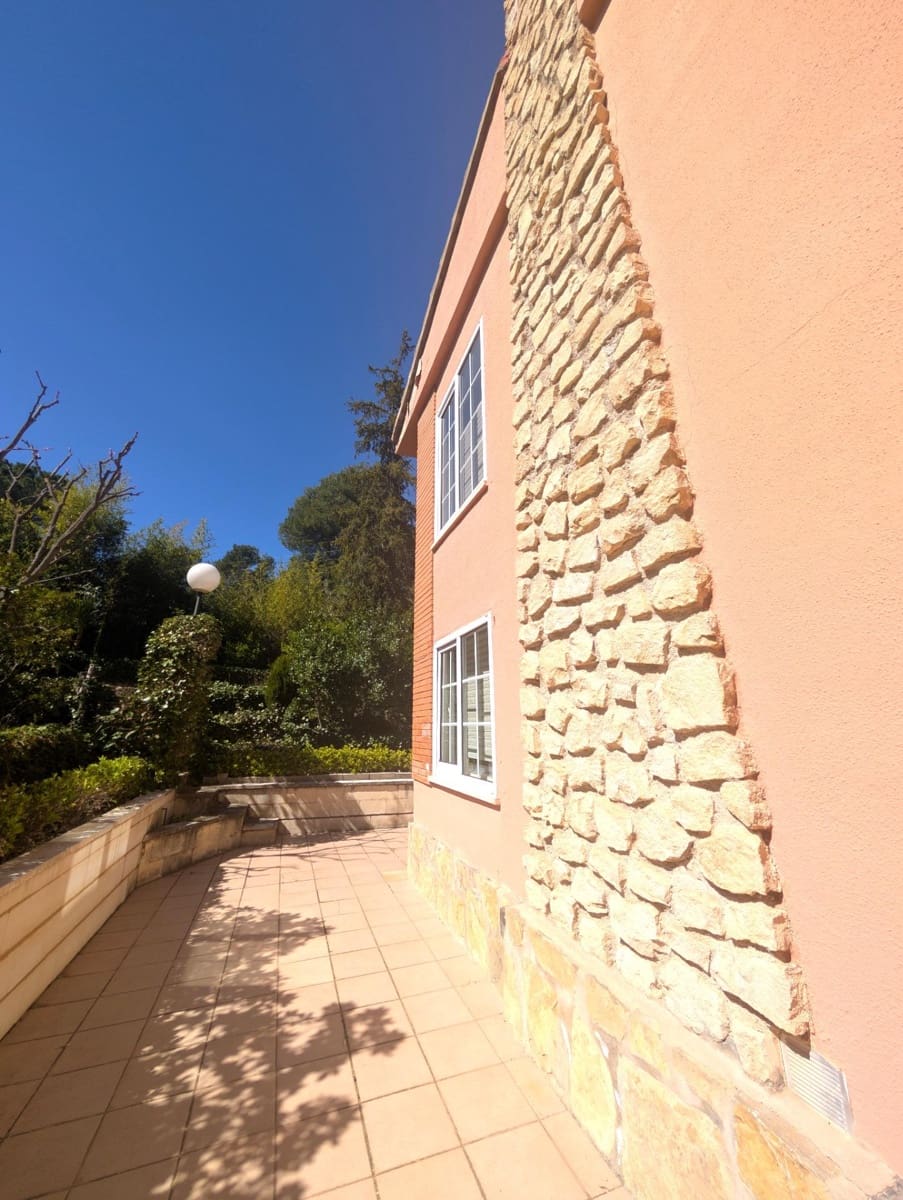 5 bedroom Villa for sale in Alcoy / Alcoi with pool garage - € 597,800 (Ref: 9686588)