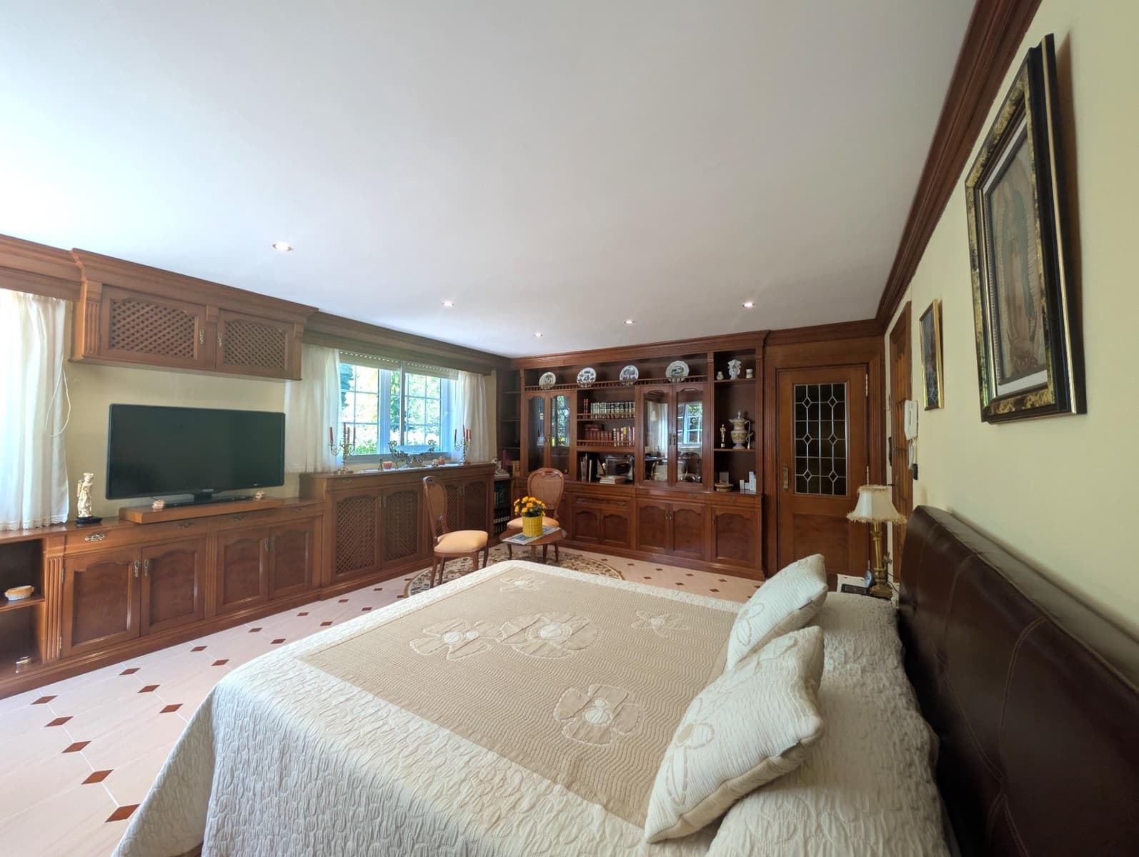 5 bedroom Villa for sale in Alcoy / Alcoi with pool garage - € 597,800 (Ref: 9686588)