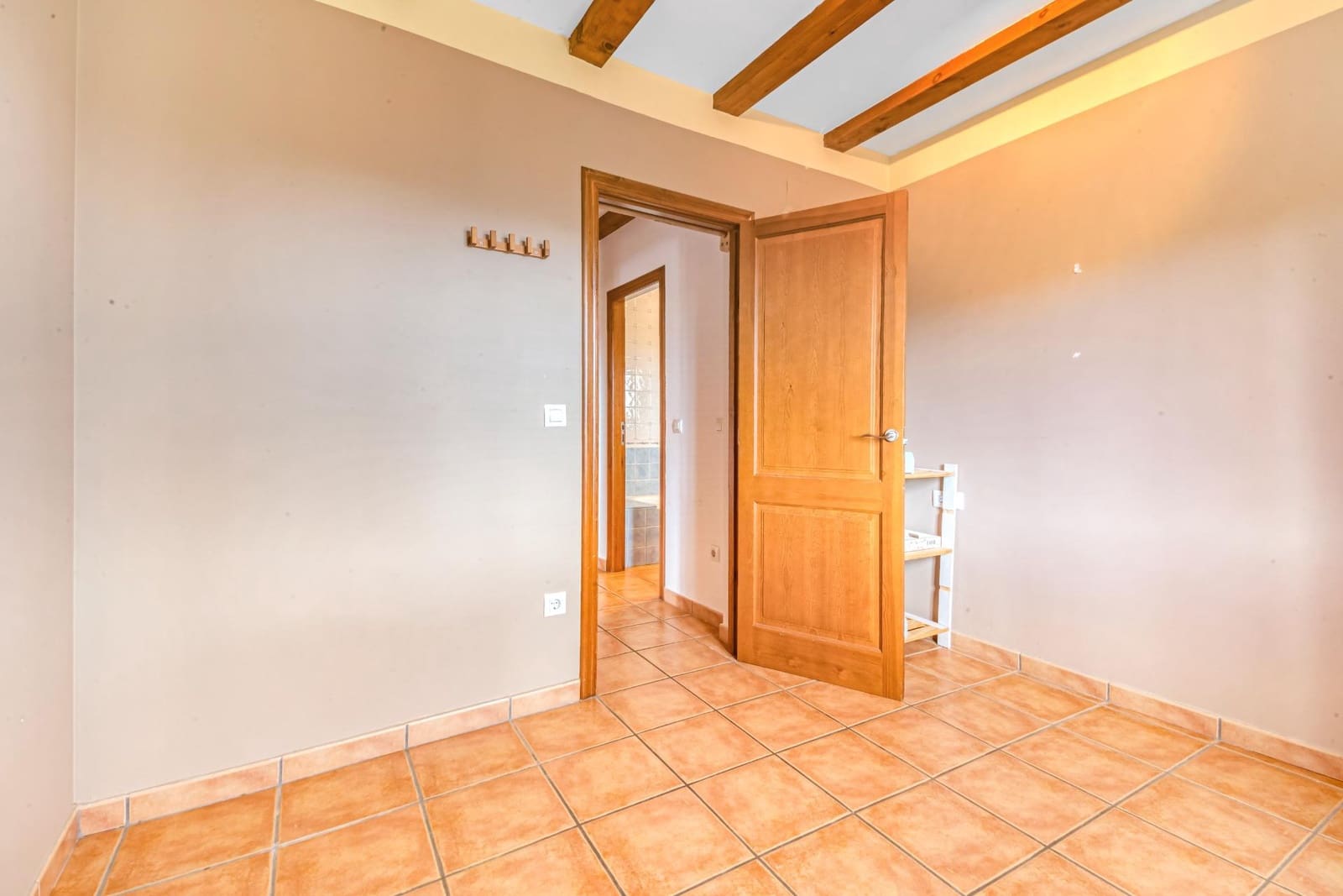 4 chambre Villa/Maison à vendre à Orba avec garage - 450 000 € (Ref: 9732369)