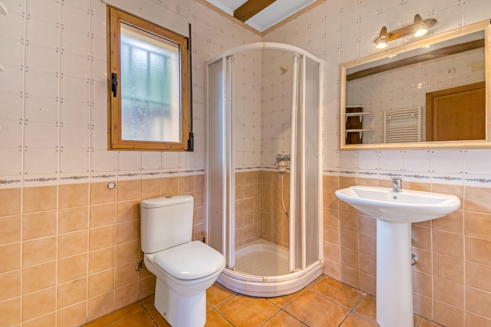 4 chambre Villa/Maison à vendre à Orba avec garage - 450 000 € (Ref: 9732369)