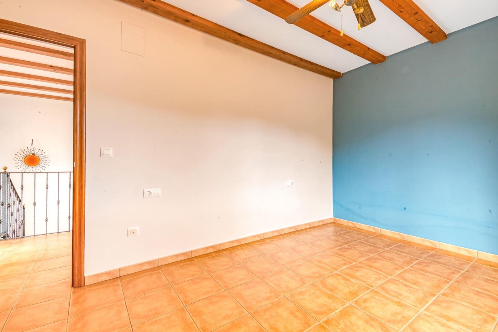 4 chambre Villa/Maison à vendre à Orba avec garage - 450 000 € (Ref: 9732369)