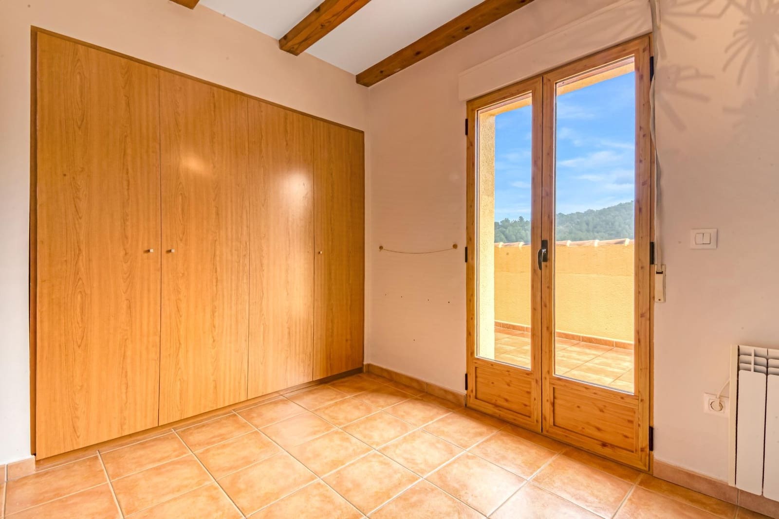 4 chambre Villa/Maison à vendre à Orba avec garage - 450 000 € (Ref: 9732369)