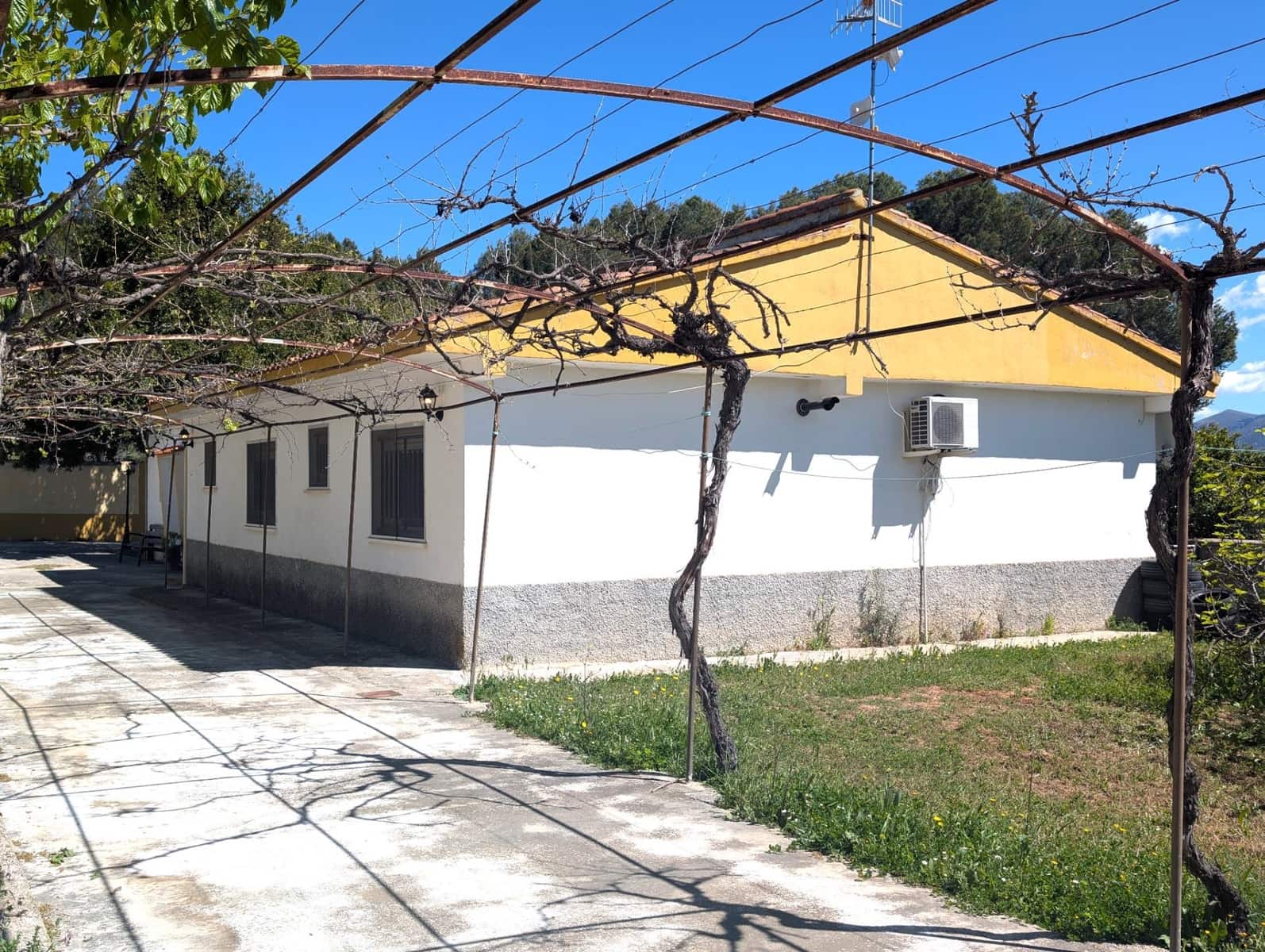 Finca/Casa Rural de 5 habitaciones en Gaianes en venta con garaje - 484.000 € (Ref: 9741849)