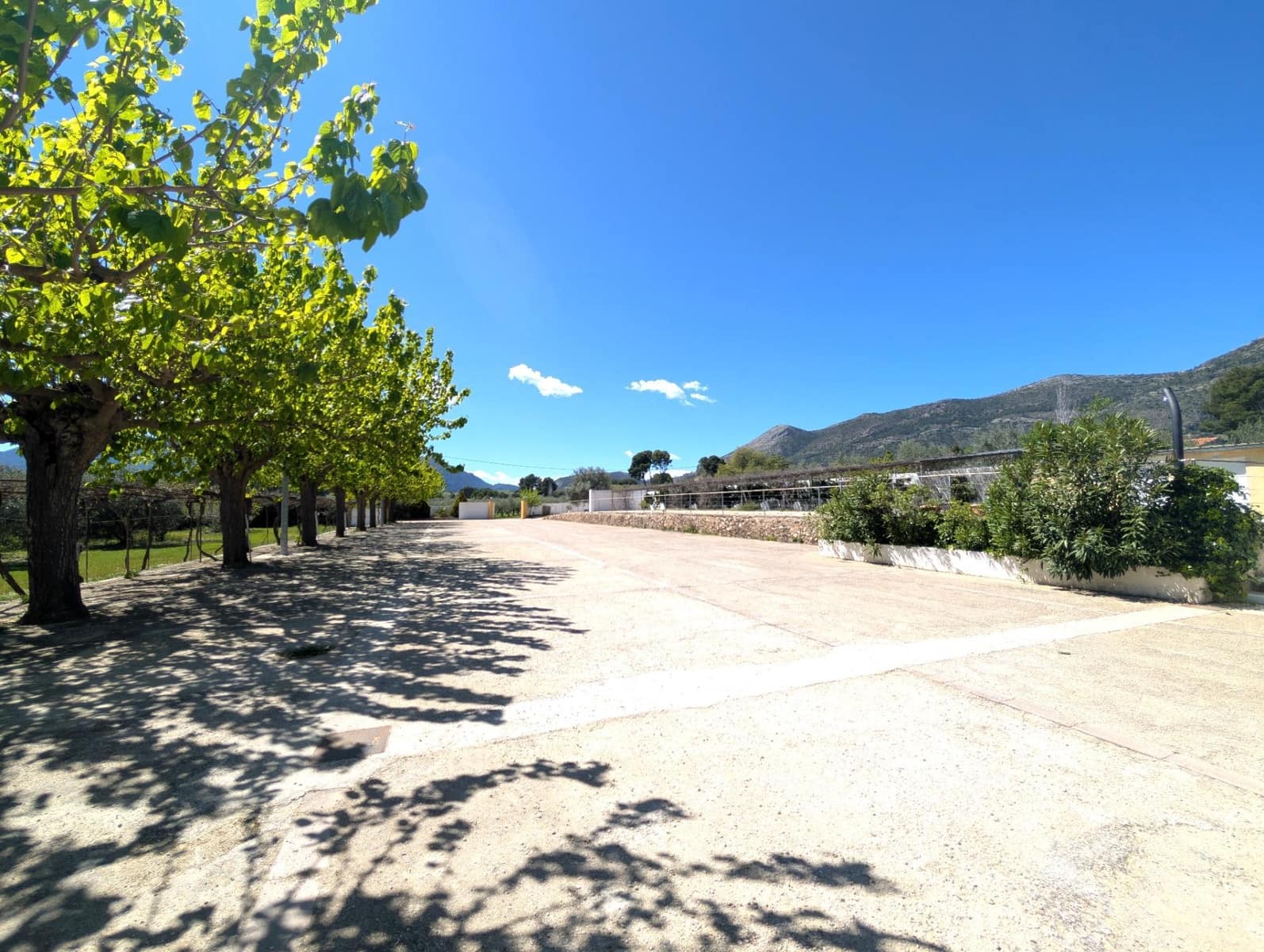 Finca/Casa Rural de 5 habitaciones en Gaianes en venta con garaje - 484.000 € (Ref: 9741849)