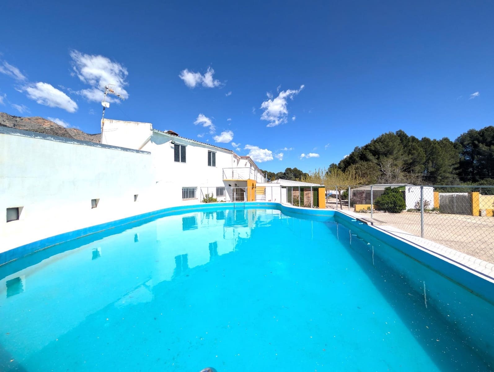 5 Zimmer Villa zu verkaufen in Gaianes mit Garage - 484.000 € (Ref: 9741849)