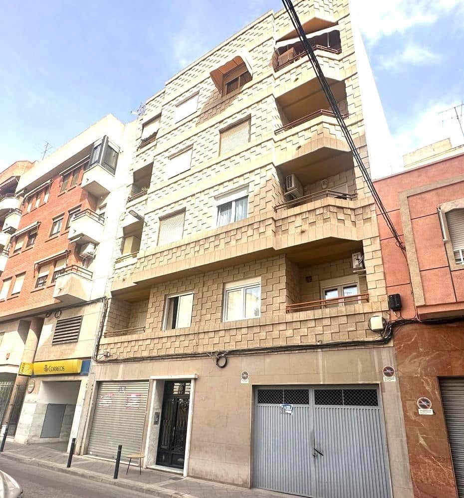 3 quarto Apartamento para venda em Elche / Elx - 220 000 € (Ref: 9800648)