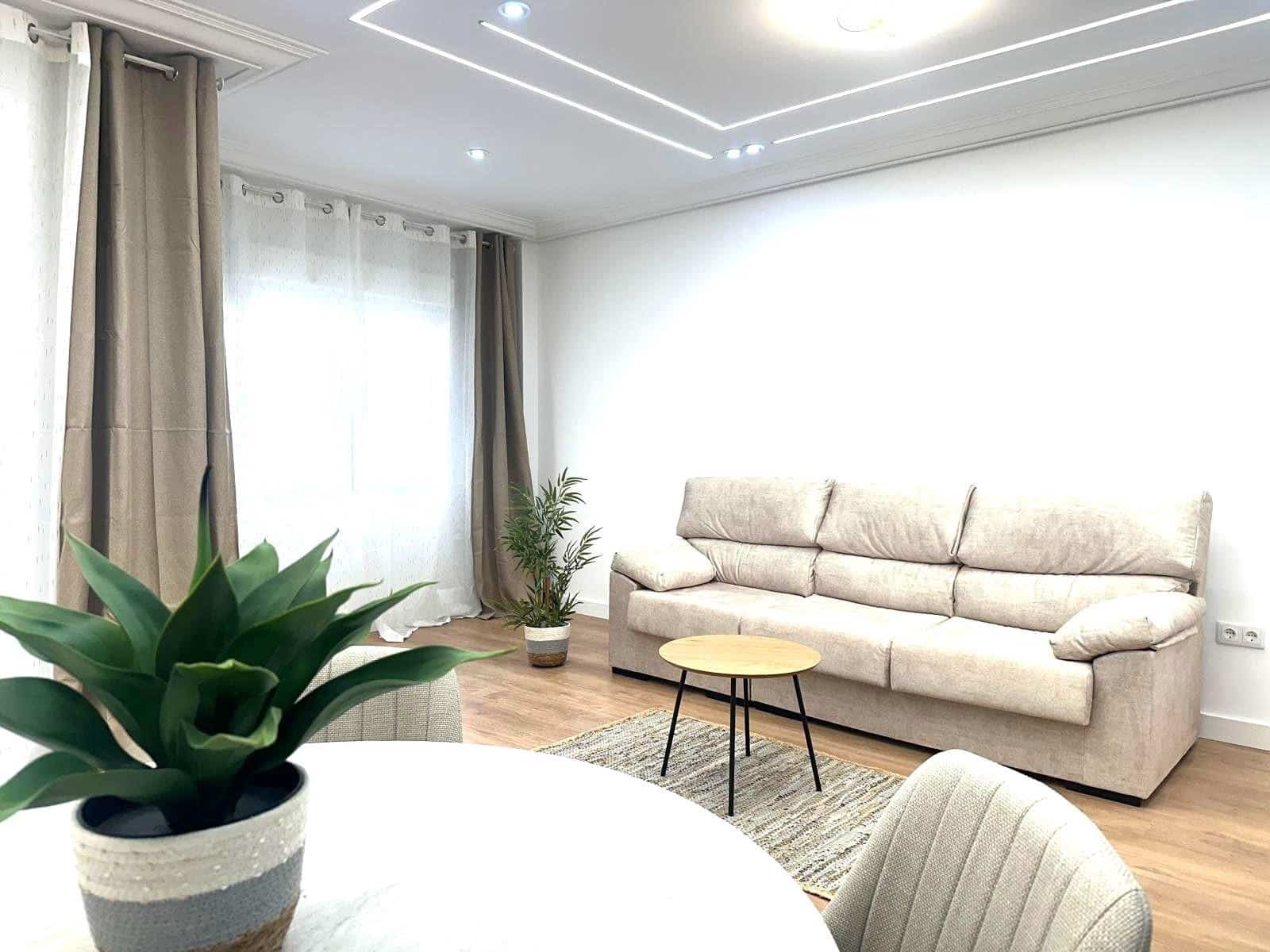 3 quarto Apartamento para venda em Elche / Elx - 220 000 € (Ref: 9800648)