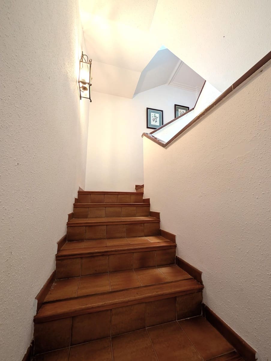 5 bedroom Villa for sale in Alcoy / Alcoi with pool garage - € 665,000 (Ref: 9840384)