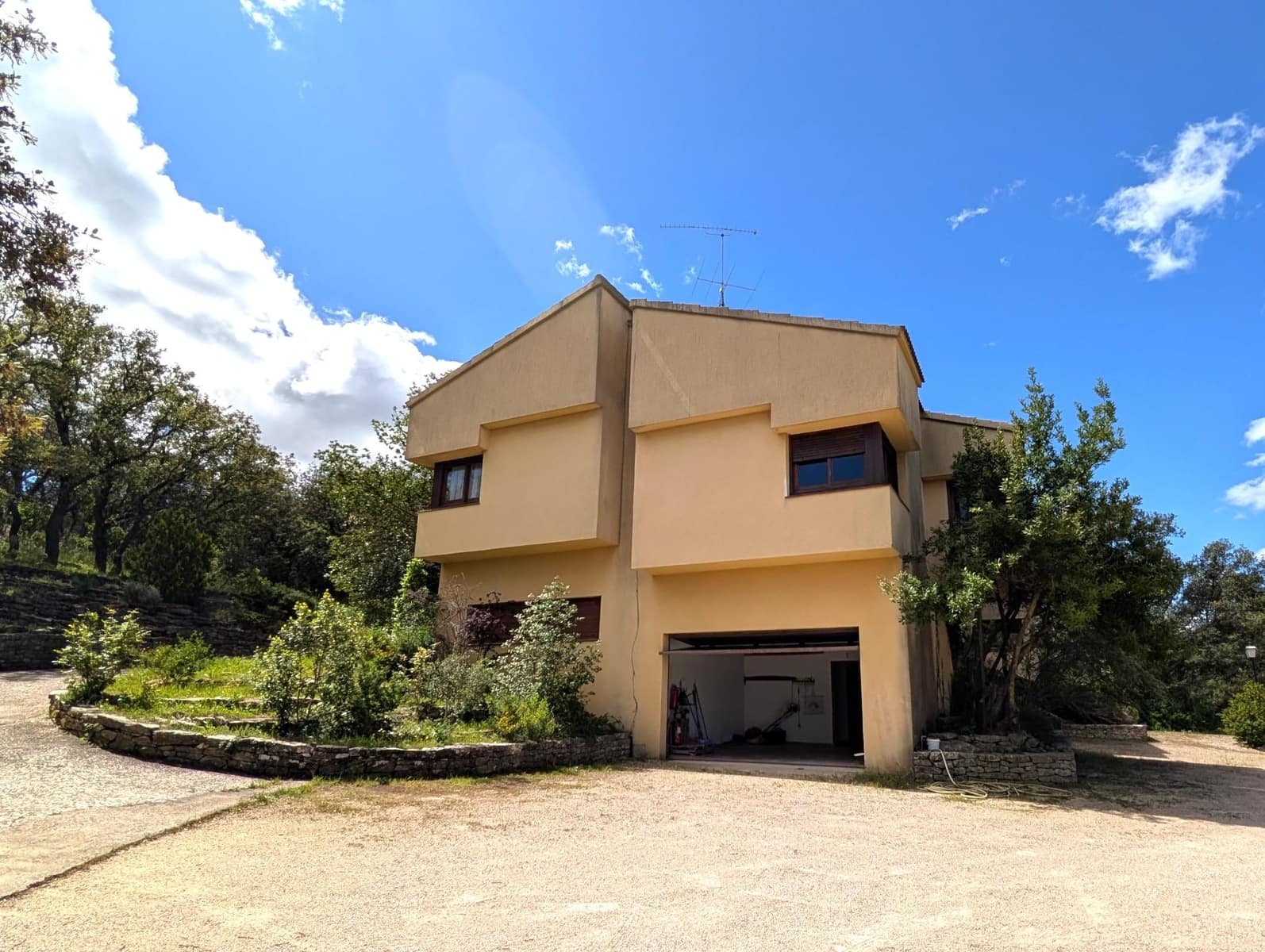 5 bedroom Villa for sale in Alcoy / Alcoi with pool garage - € 665,000 (Ref: 9840384)