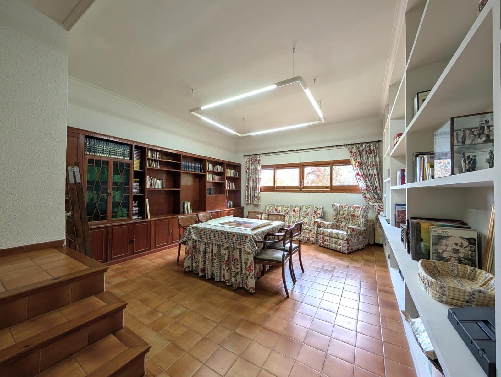 5 bedroom Villa for sale in Alcoy / Alcoi with pool garage - € 665,000 (Ref: 9840384)