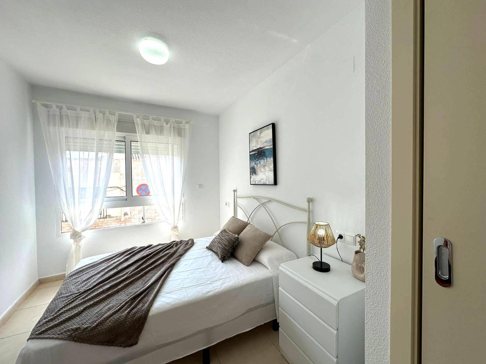3 sypialnia Apartament przy plaży do wynajęcia w El Campello - 1 500 € (Ref: 9871928)
