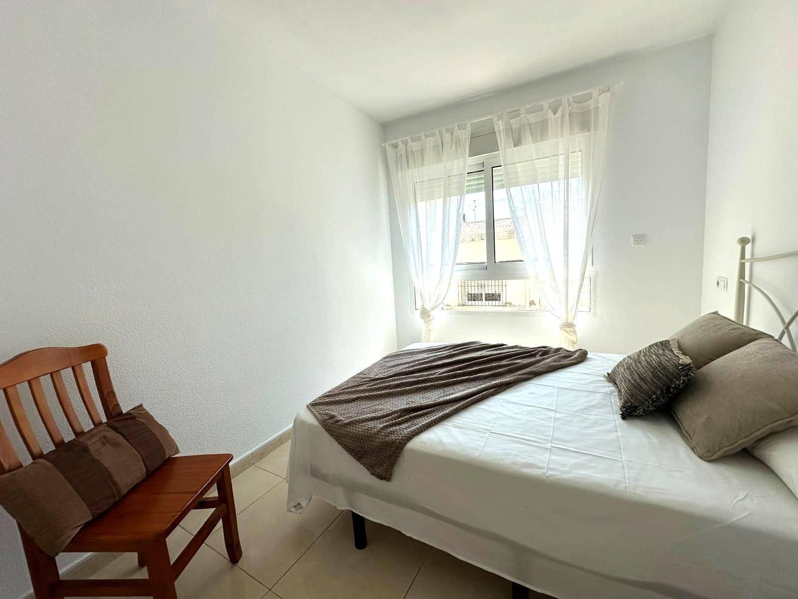 3 sypialnia Apartament przy plaży do wynajęcia w El Campello - 1 500 € (Ref: 9871928)