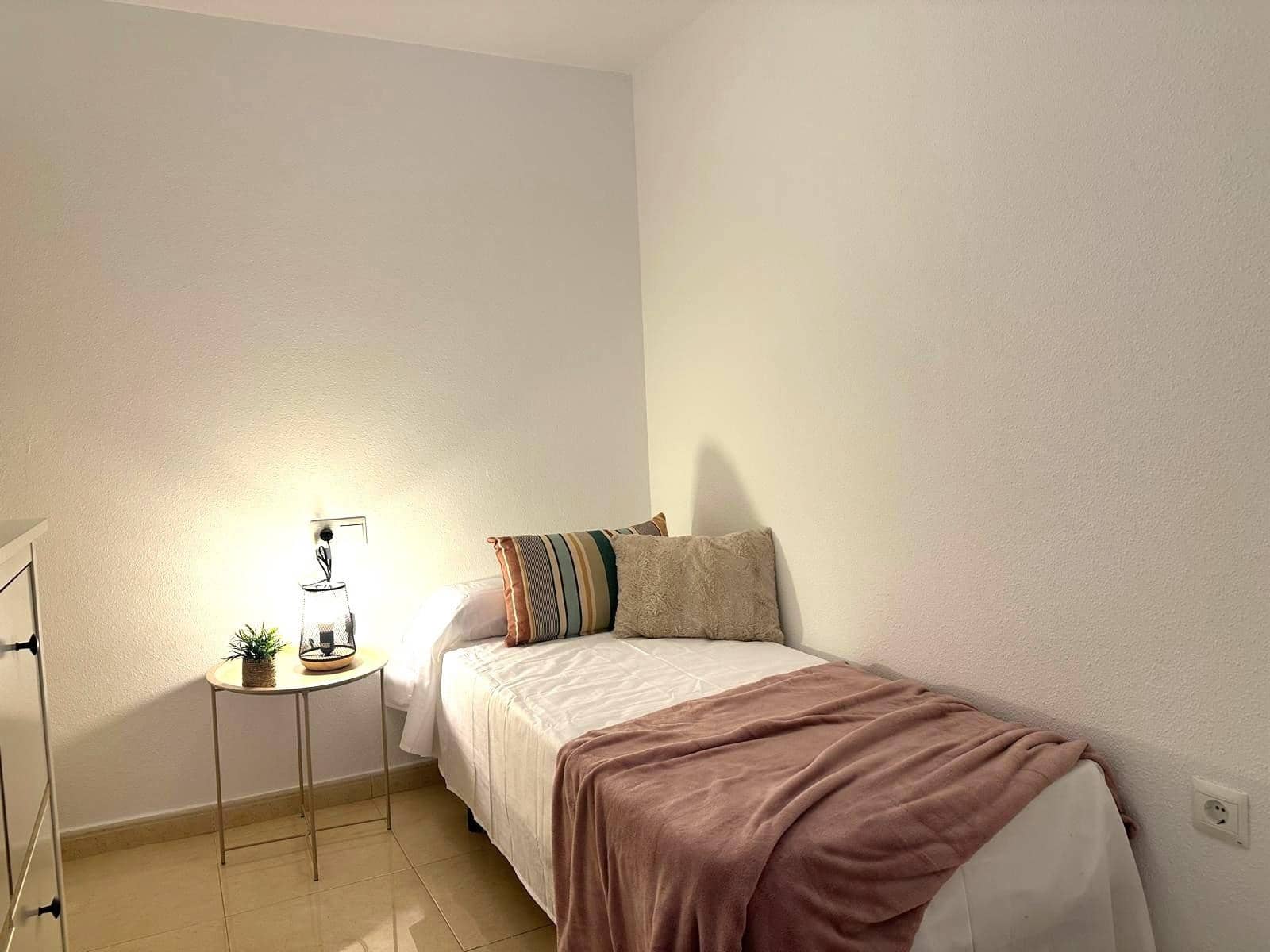 3 sypialnia Apartament przy plaży do wynajęcia w El Campello - 1 500 € (Ref: 9871928)