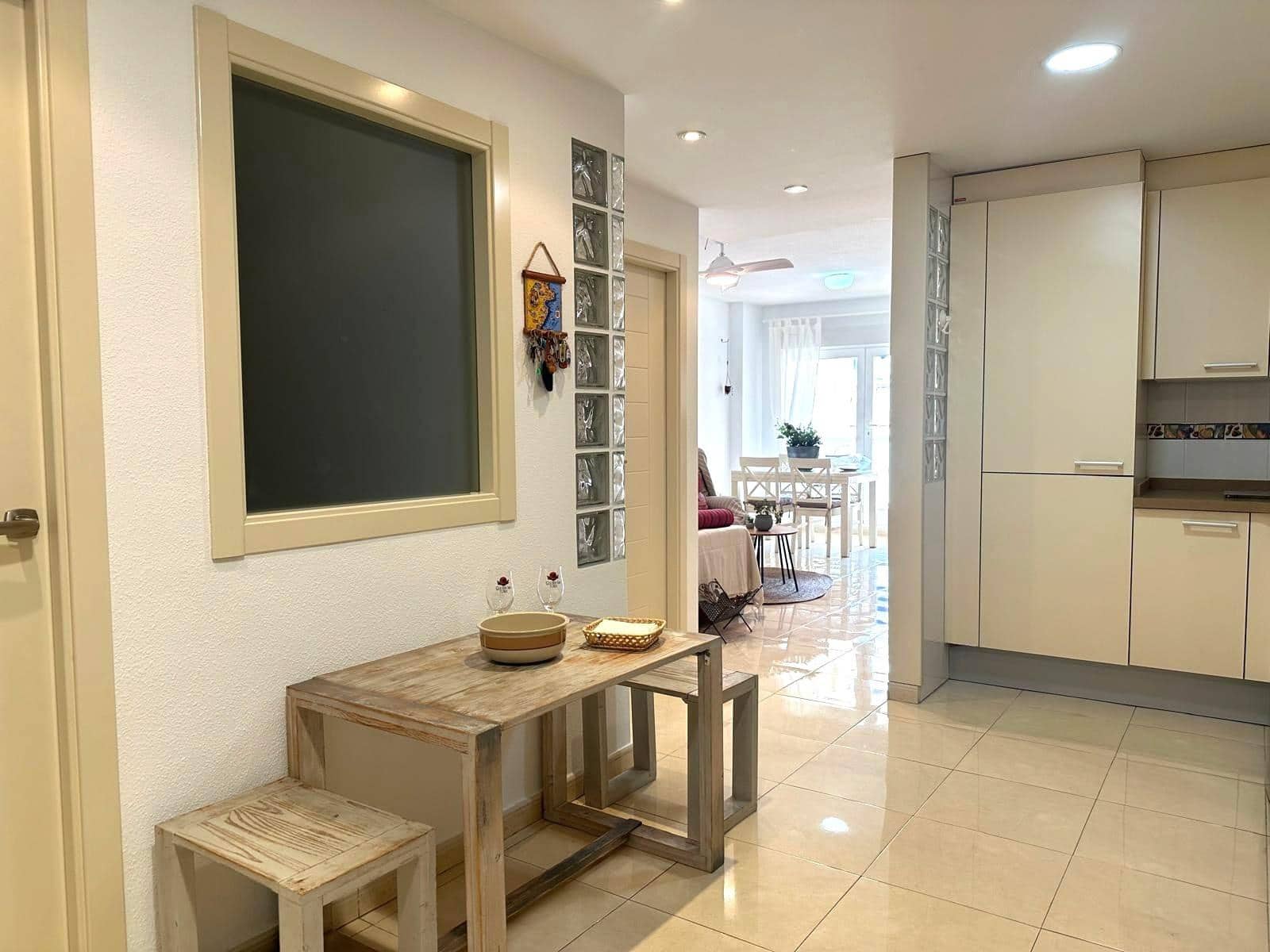 3 sypialnia Apartament przy plaży do wynajęcia w El Campello - 1 500 € (Ref: 9871928)