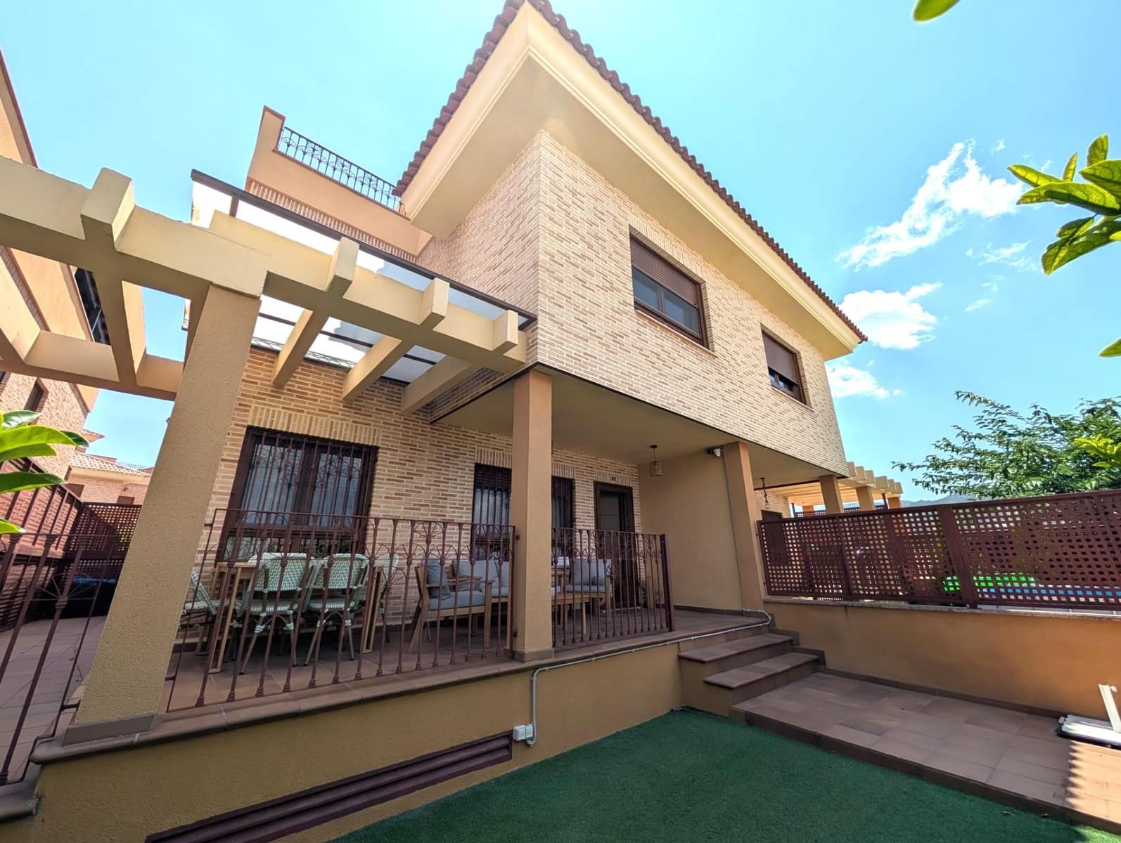 3 quarto Moradia em Banda para venda em Castalla com garagem - 298 000 € (Ref: 9938326)