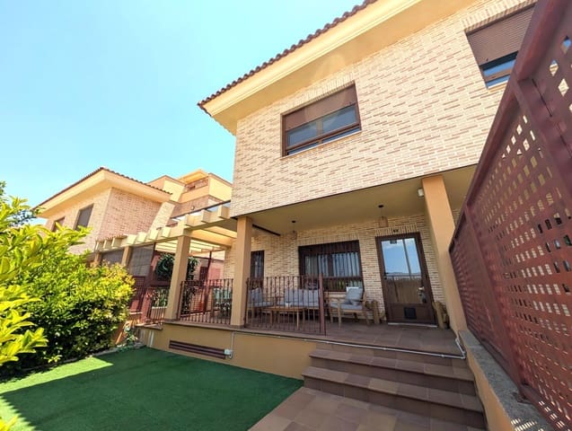 3 quarto Moradia em Banda para venda em Castalla com garagem - 298 000 € (Ref: 9938326)