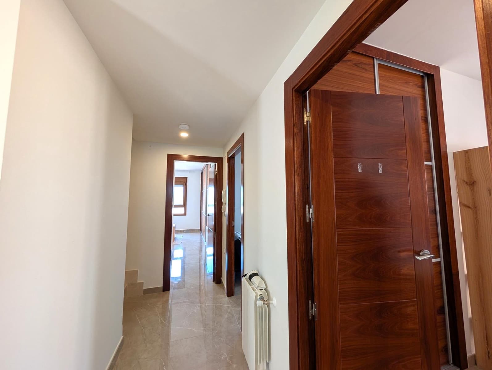 3 quarto Moradia em Banda para venda em Castalla com garagem - 298 000 € (Ref: 9938326)