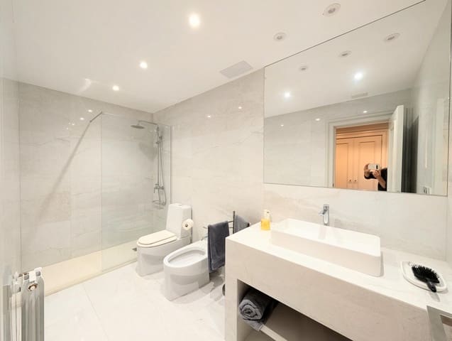 5 slaapkamer Flat te koop in Mercado, Alicante stad met garage - € 850.000 (Ref: 9966735)
