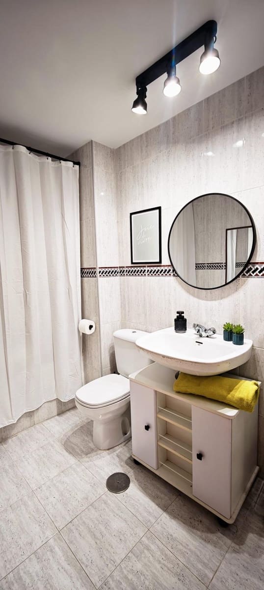 Appartement de 3 chambres à louer à Alicante ville avec piscine garage - 1 500 € (Ref: 9975564)