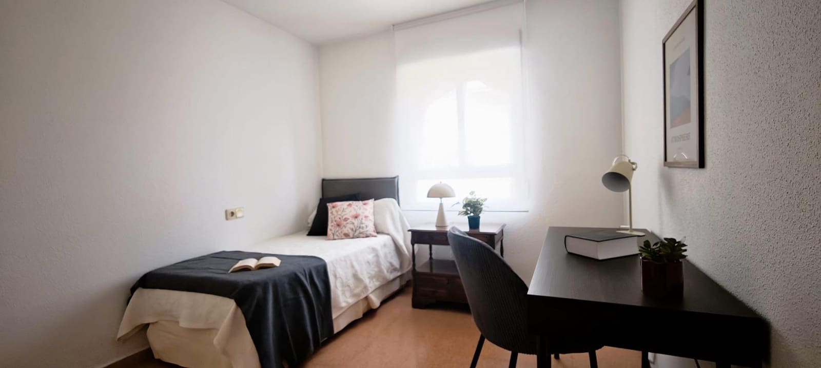 Appartement de 3 chambres à louer à Alicante ville avec piscine garage - 1 500 € (Ref: 9975564)