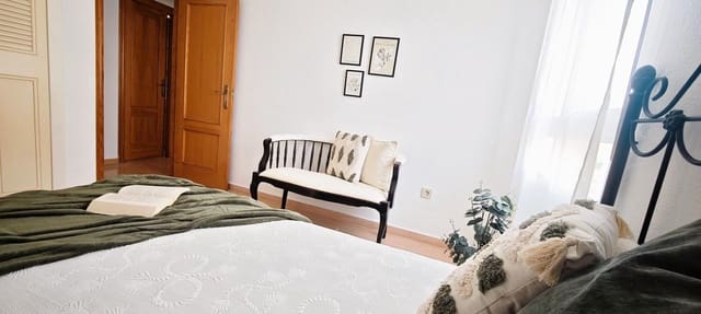 3 camera da letto Appartamento da affittare in Alicante città con piscina garage - 1.500 € (Rif: 9975564)