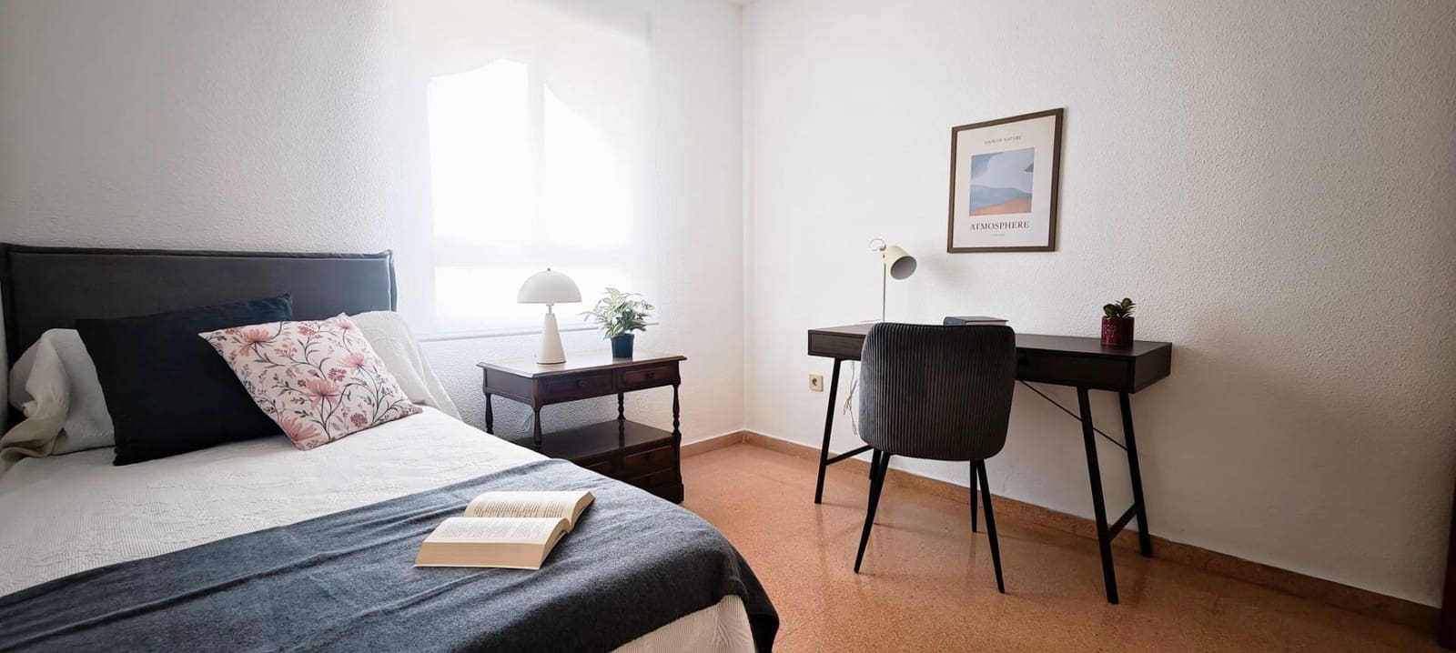 Appartement de 3 chambres à louer à Alicante ville avec piscine garage - 1 500 € (Ref: 9975564)