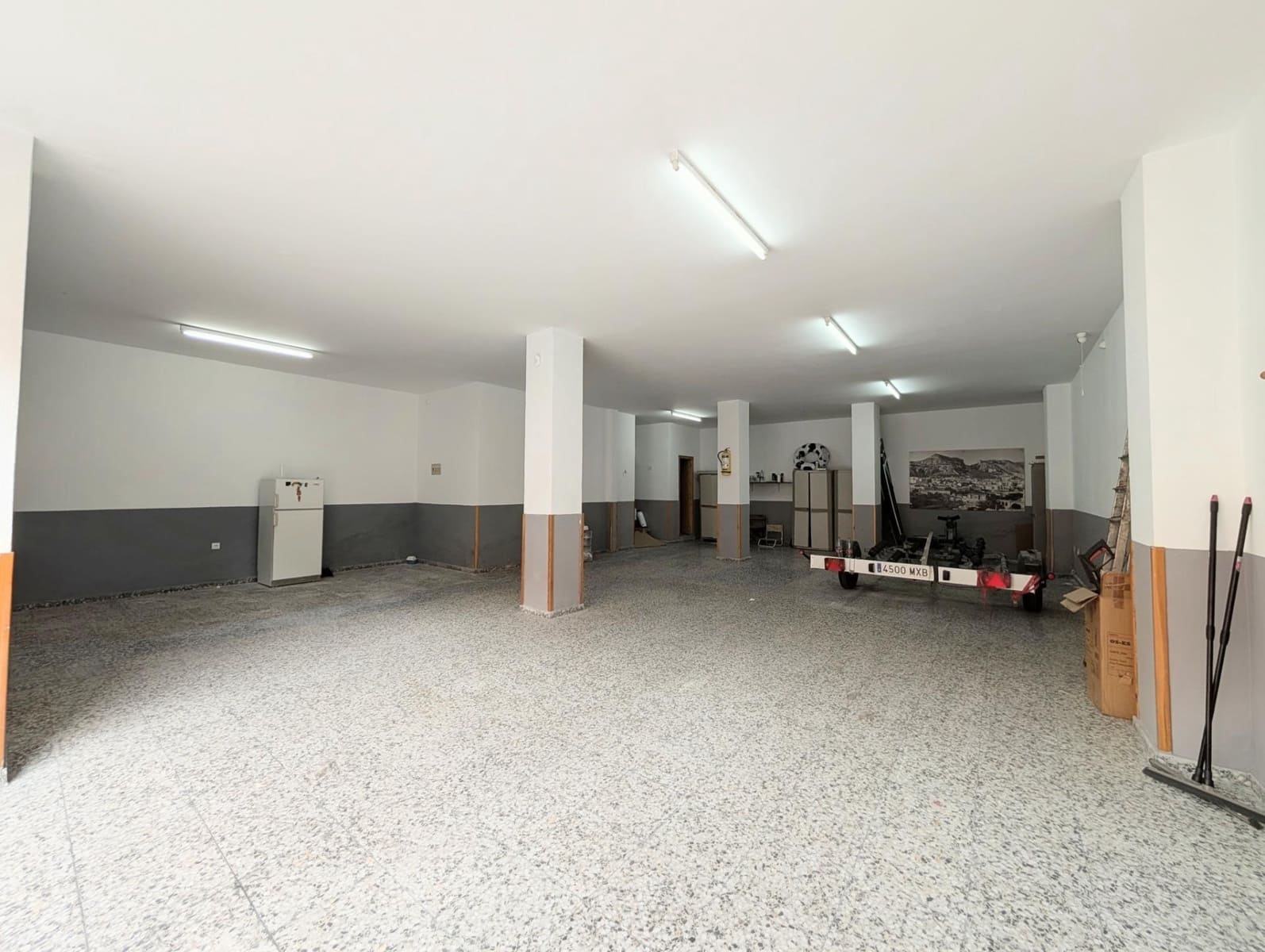 Kaupallinen myytävänä paikassa El Campello - 150 000 € (Ref: 9985080)