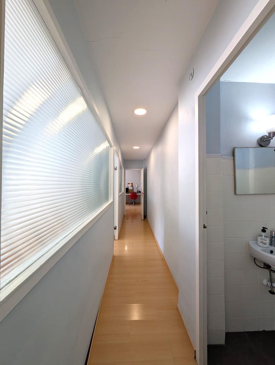 6 bedroom Office for sale in Alcoy / Alcoi - € 100,000 (Ref: 9990811)