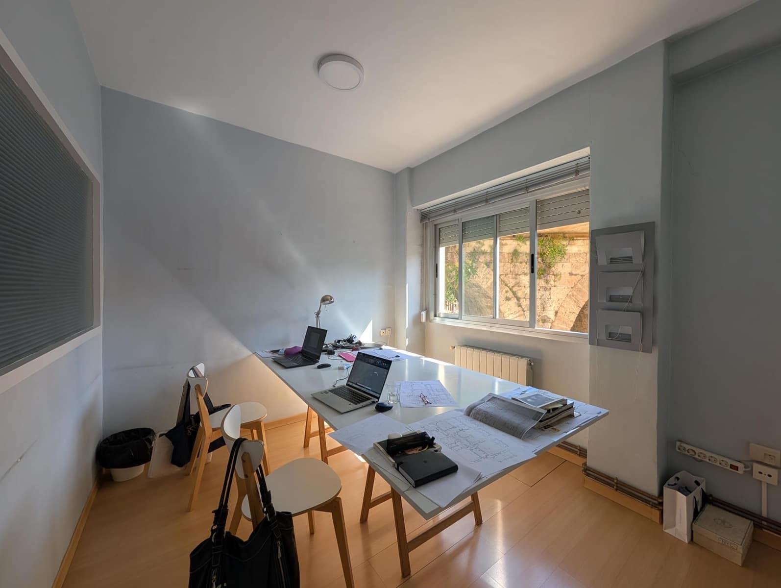 6 bedroom Office for sale in Alcoy / Alcoi - € 100,000 (Ref: 9990811)