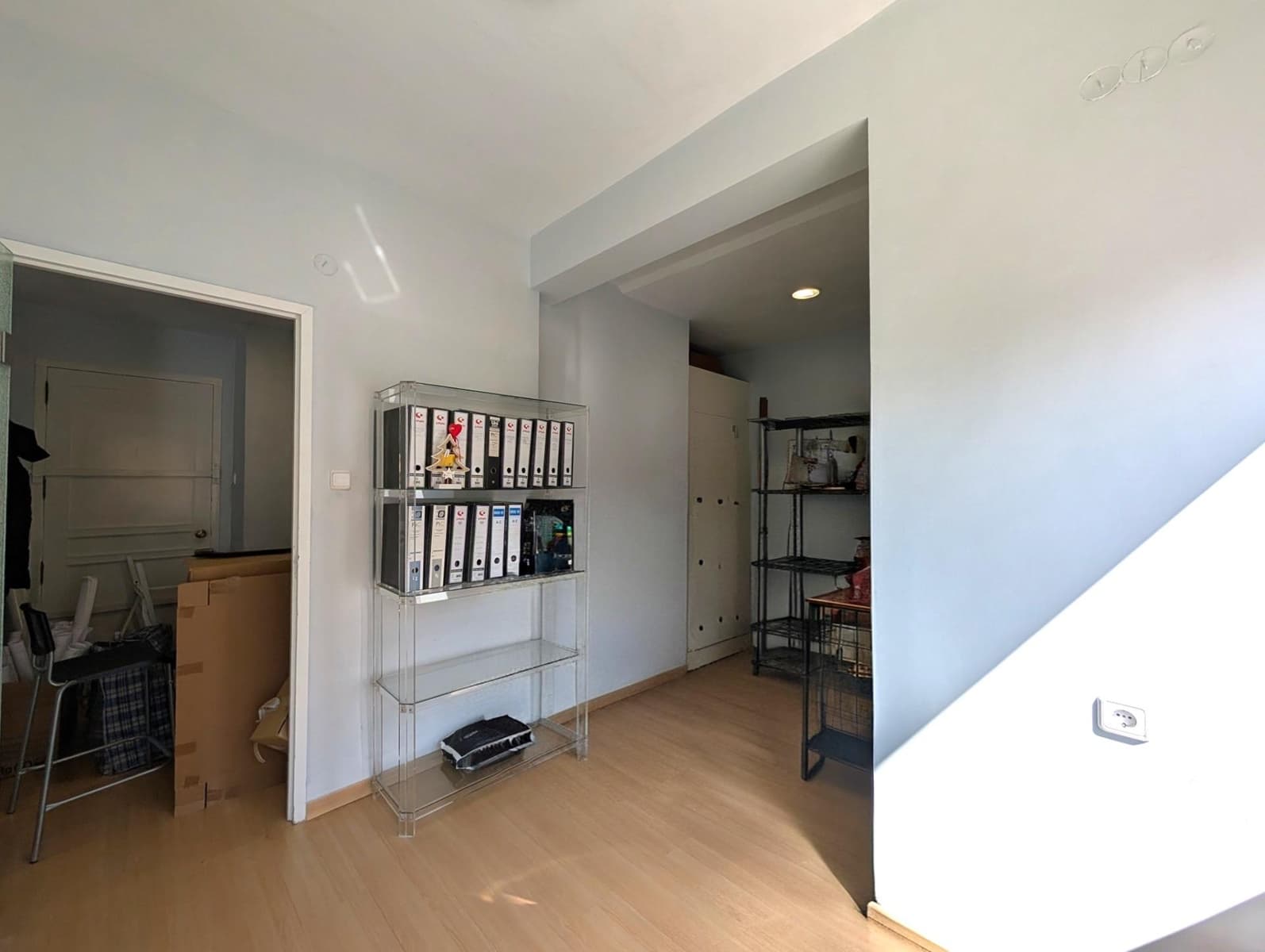 6 bedroom Office for sale in Alcoy / Alcoi - € 100,000 (Ref: 9990811)