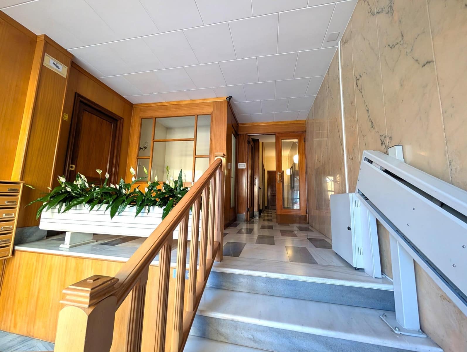 6 bedroom Office for sale in Alcoy / Alcoi - € 100,000 (Ref: 9990811)