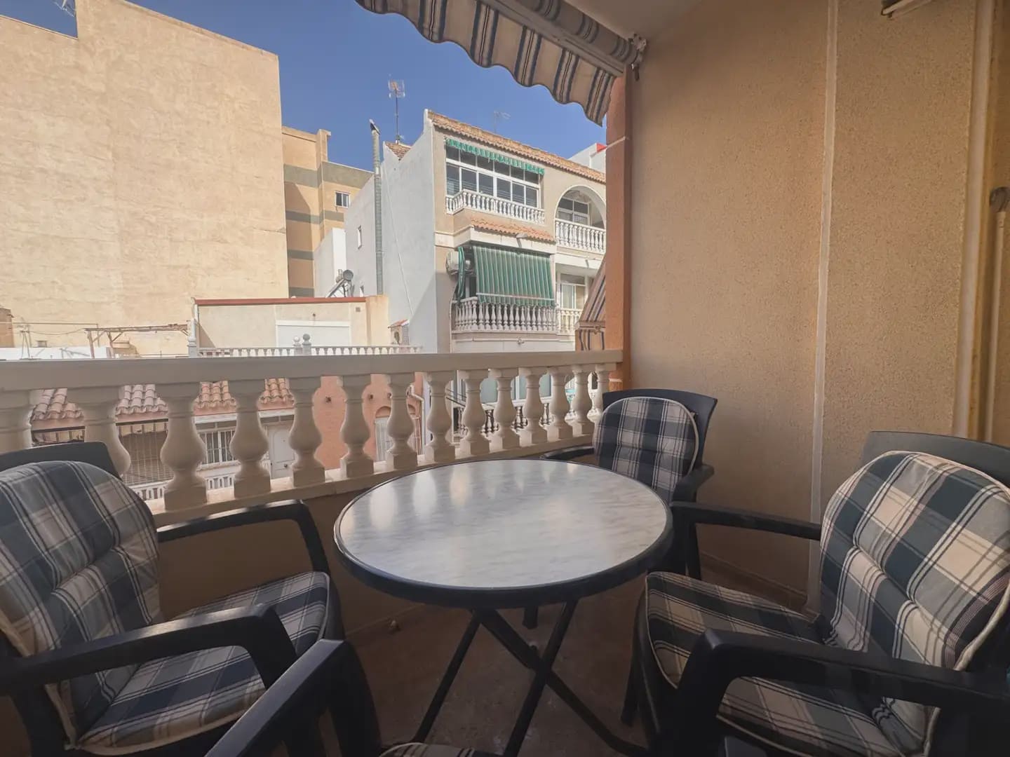 2 soveværelse Lejlighed til salg i Torrevieja med garage - € 145.000 (Ref: 10034361)