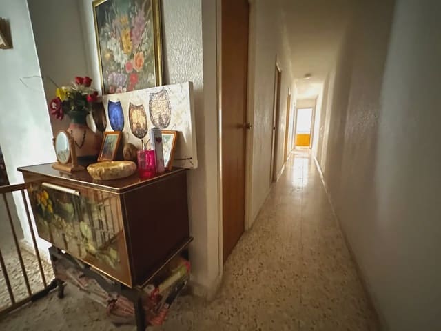 3 soveværelse Lejlighed til leje i Playa de los Locos, Torrevieja med garage - € 1.200 (Ref: 10036022)