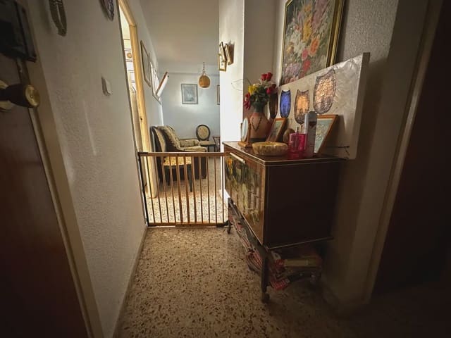 3 soveværelse Lejlighed til leje i Playa de los Locos, Torrevieja med garage - € 1.200 (Ref: 10036022)