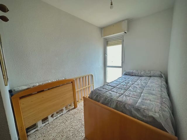 3 soveværelse Lejlighed til leje i Playa de los Locos, Torrevieja med garage - € 1.200 (Ref: 10036022)