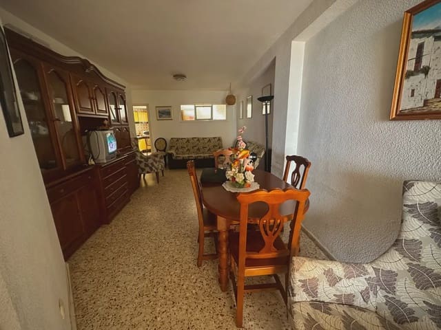 3 soveværelse Lejlighed til leje i Playa de los Locos, Torrevieja med garage - € 1.200 (Ref: 10036022)