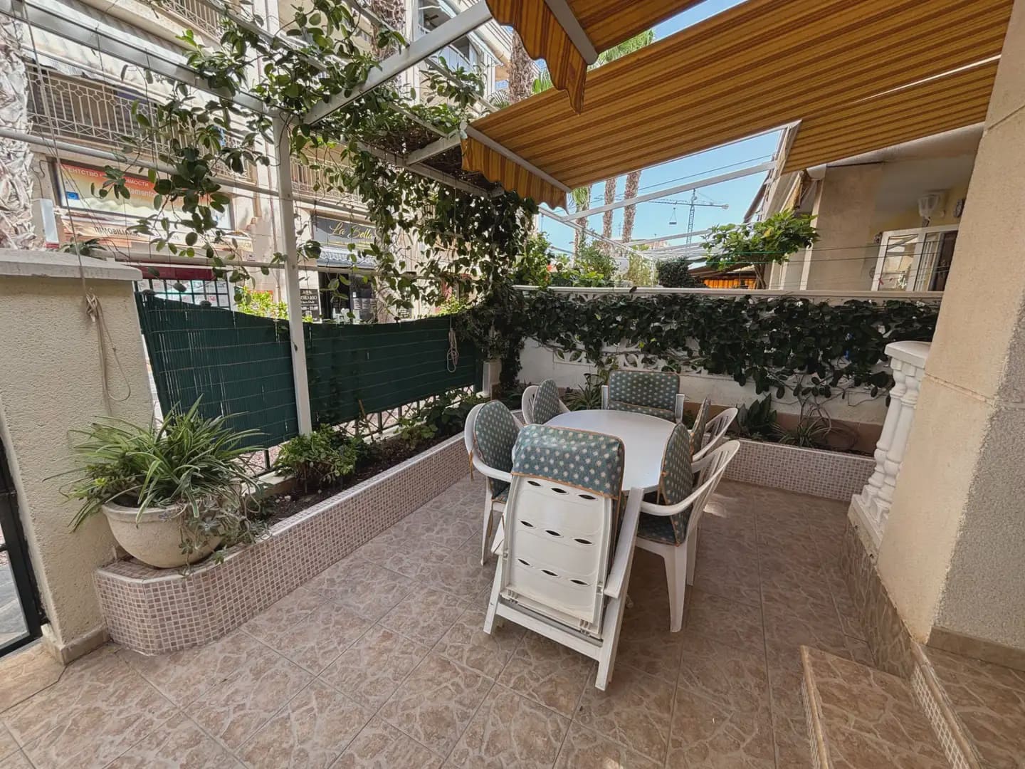 2 makuuhuone Bungalow myytävänä paikassa Santa Pola - 210 000 € (Ref: 10044210)