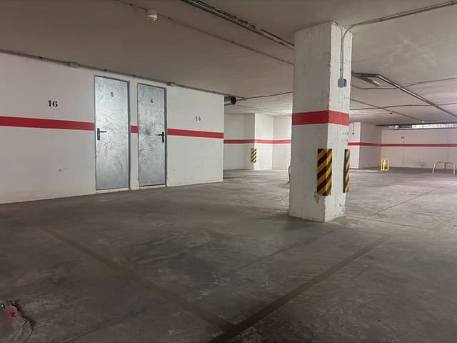 Garaż na sprzedaż w Avenida Habaneras - Curva de Palangre, Torrevieja - 12 000 € (Ref: 10045673)