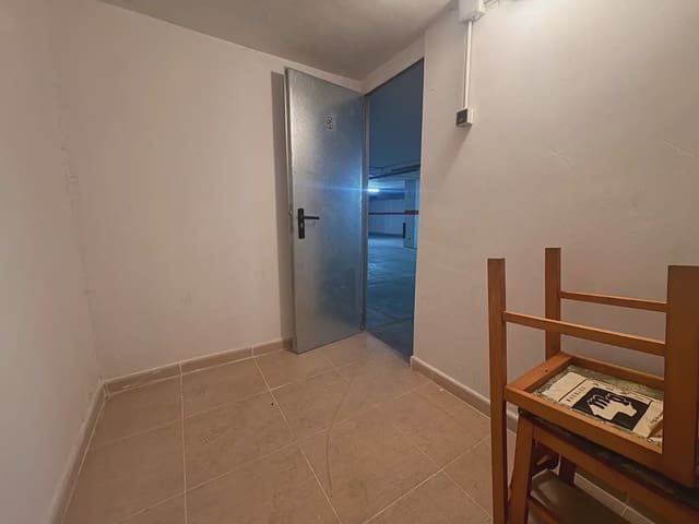 Garaż na sprzedaż w Avenida Habaneras - Curva de Palangre, Torrevieja - 12 000 € (Ref: 10045673)