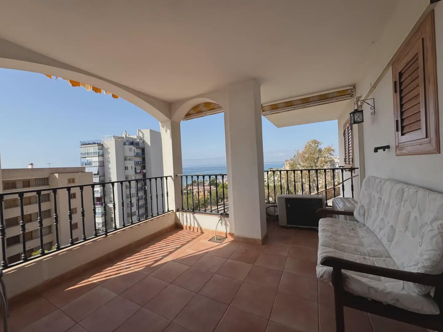 3 quarto Apartamento para arrendar em Santa Pola com piscina garagem - 1 000 € (Ref: 10046237)