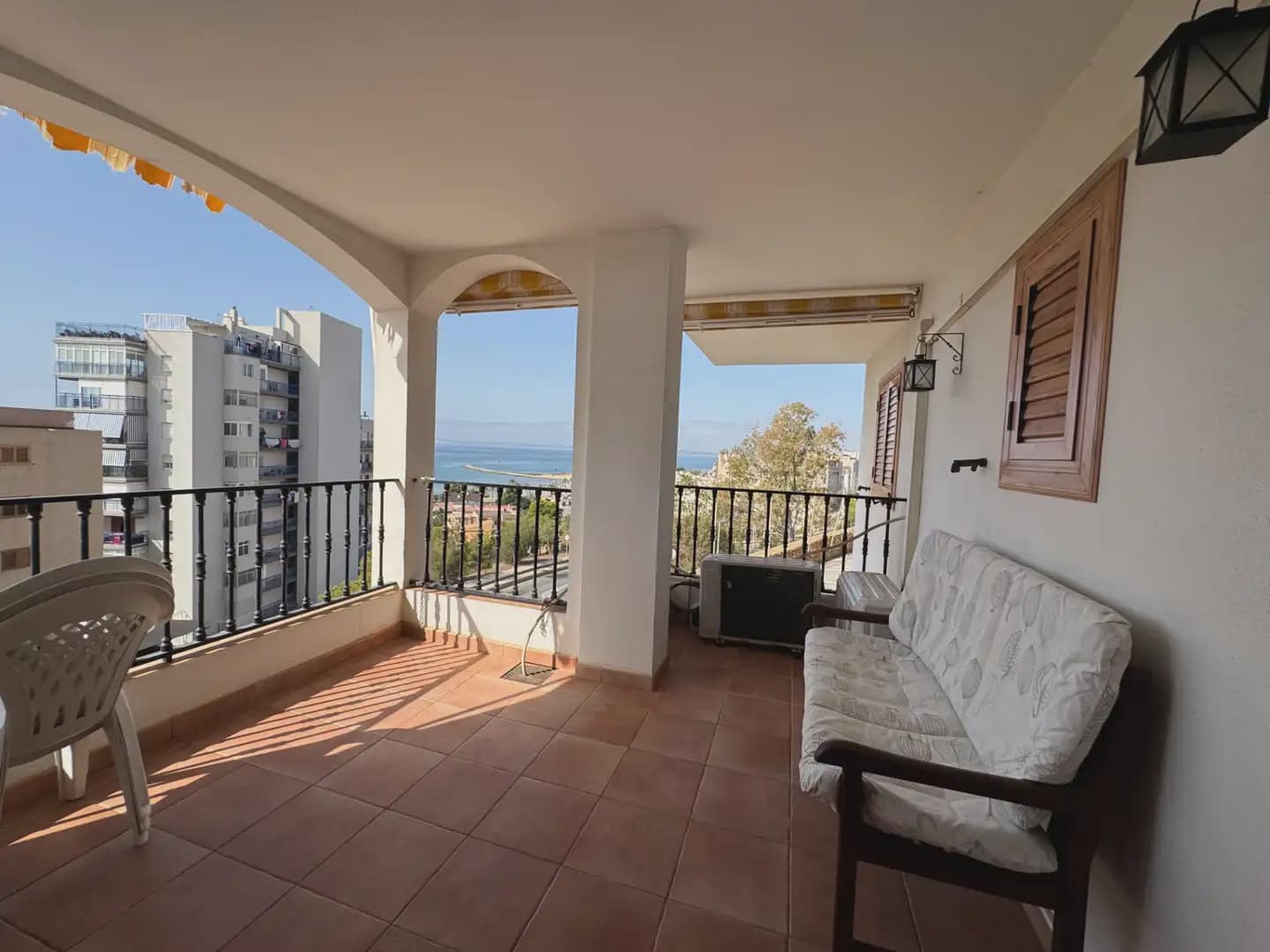 3 quarto Apartamento para arrendar em Santa Pola com piscina garagem - 1 000 € (Ref: 10046237)
