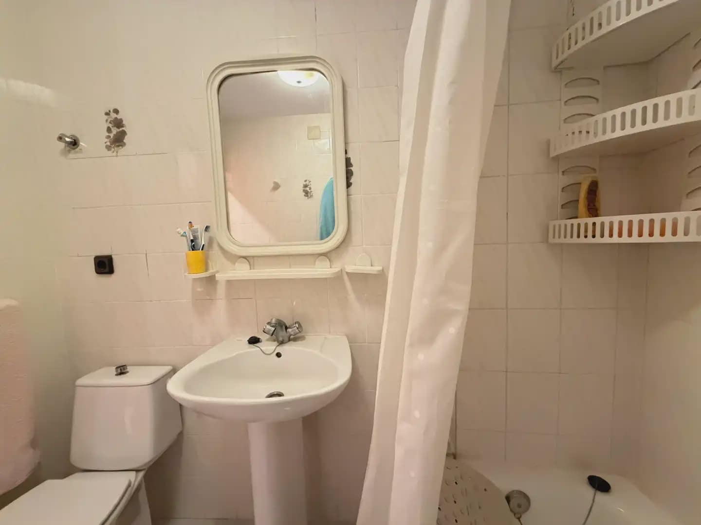 Flat te koop in Torrevieja - € 77.990 (Ref: 10077276)